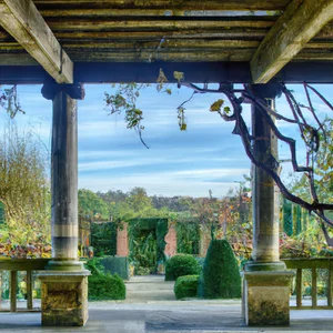 Hampstead Pergola và Hill Gardens: khu vườn bí mật nhìn ra London