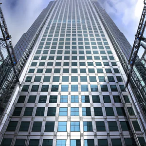 One Canada Square: Mrakodrap, který odstartoval znovuzrození Canary Wharf