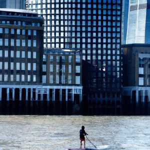 Paddleboarding sul Tamigi: esplora Londra in piedi su una tavola