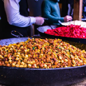 Уличная еда на рынке Боро: путеводитель по вкусам мира в самом сердце Лондона